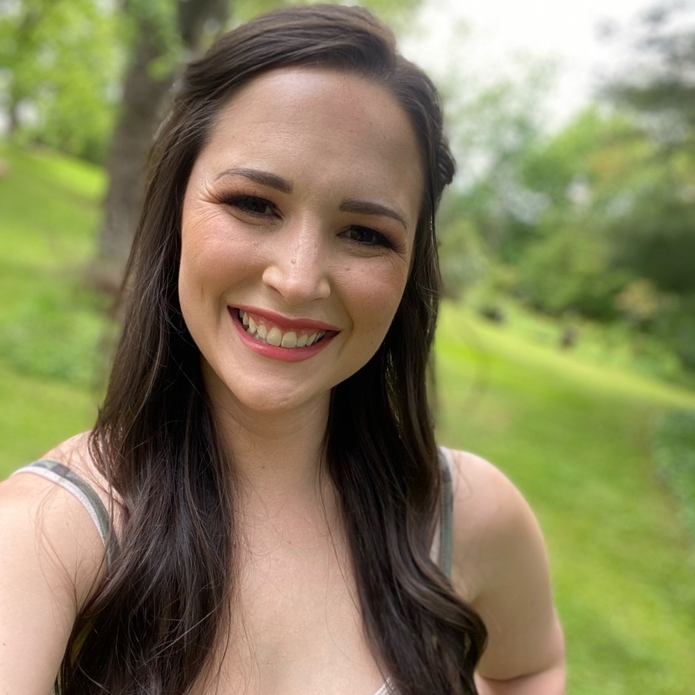 Meet your Posher, Angela